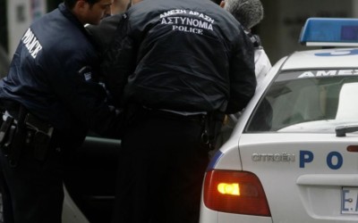 Θεσσαλονίκη: Συμμορία έσπαγε τζάμια και έκλεβε αυτοκίνητα έξω από εκκλησίες