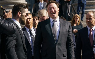 Με ποια έμπλεξε σε «ερωτικό τρίγωνο» ο Elon Musk;