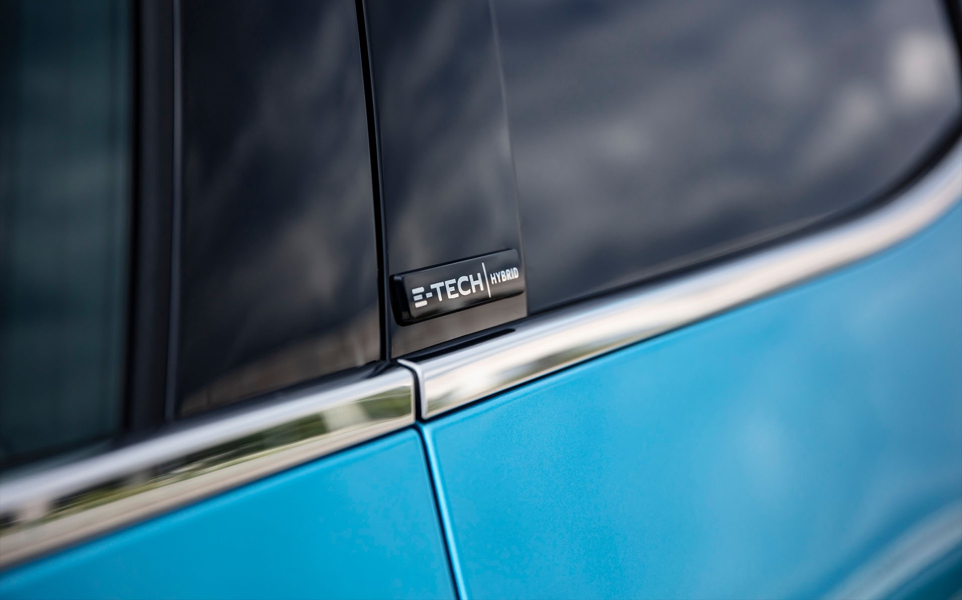 Υβριδικό supermini 140 ίππων που καίει 4,3 lt/100 km - Ποιο είναι;