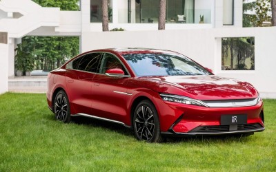 Άγνωστη εταιρεία ηλεκτρικών αυτοκινήτων τριπλασιάζει τις πωλήσεις της σε 1 χρόνο!