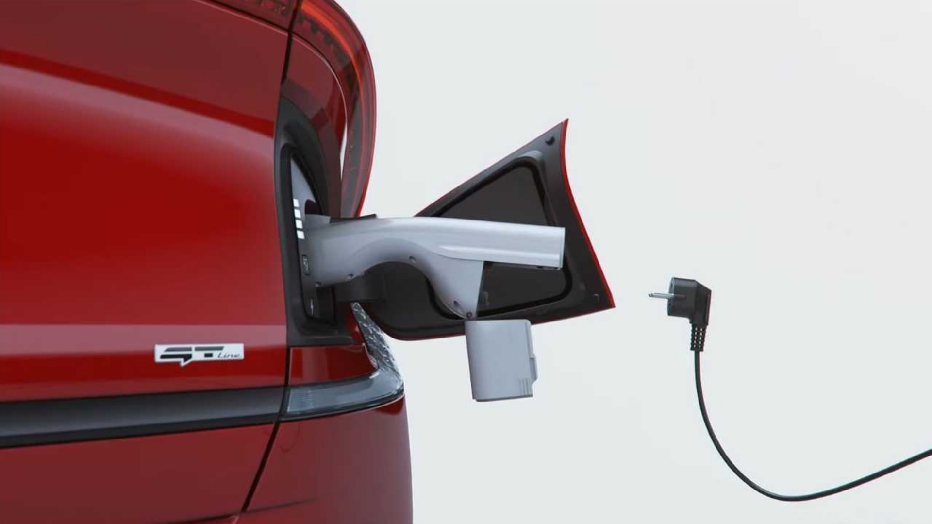 Απίστευτο: Γιατρός κάνει εγχείρηση με ρεύμα από ηλεκτρικό αυτοκίνητο!