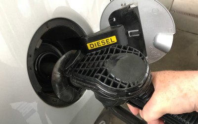 Αλλάζουν όλα στα καύσιμα: Το diesel γίνεται πιο ακριβό από τη βενζίνη!