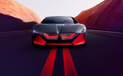 BMW: «Μπορούμε ήδη να φτιάξουμε ηλεκτρικό 1.360 ίππων»