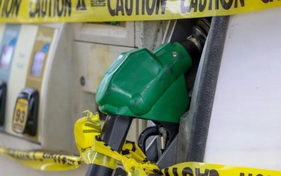 Πώς σφραγίζονται τα πρατήρια για νοθευμένα καύσιμα; Πόσες μέρες, τι ισχύει