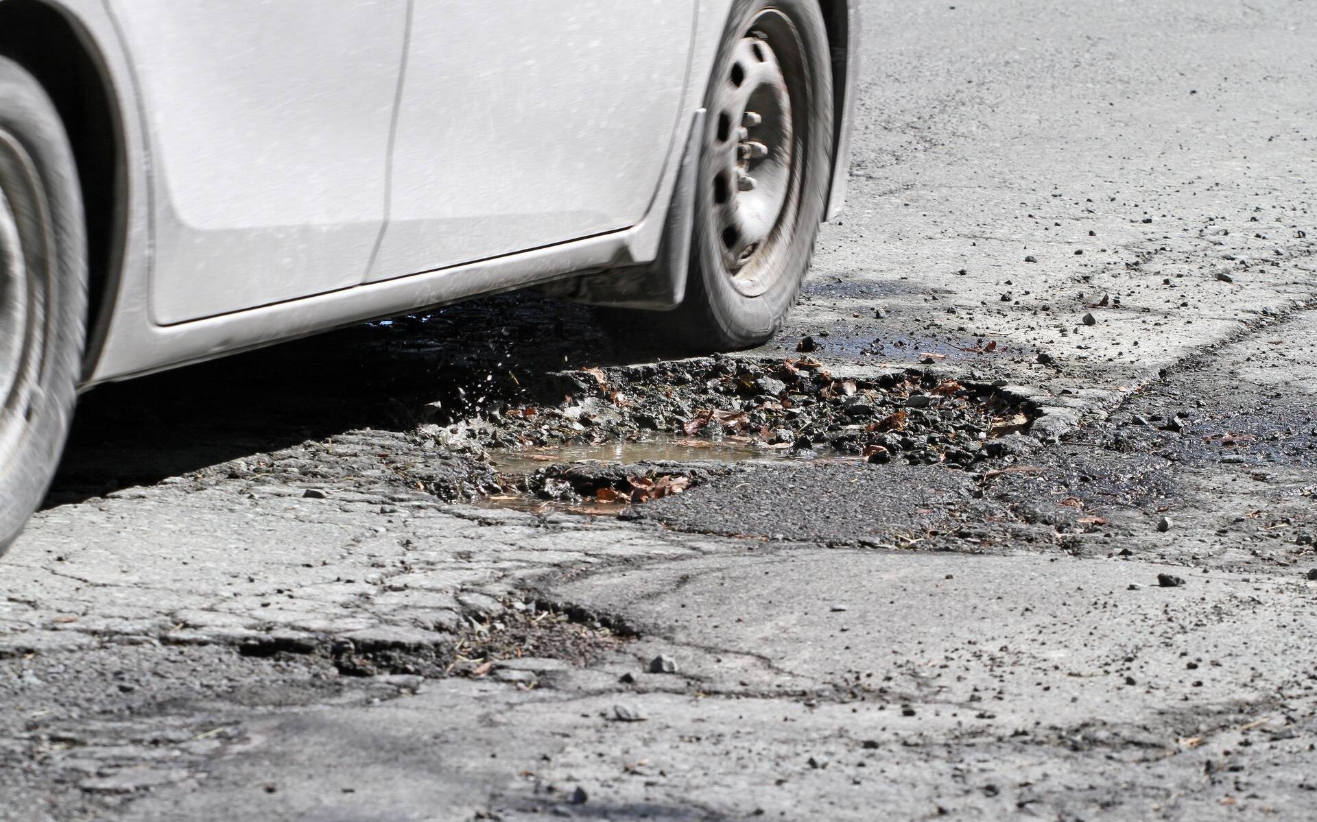 Επανάσταση: Ανάρτηση που παράγει ρεύμα από... λακκούβες! [video]