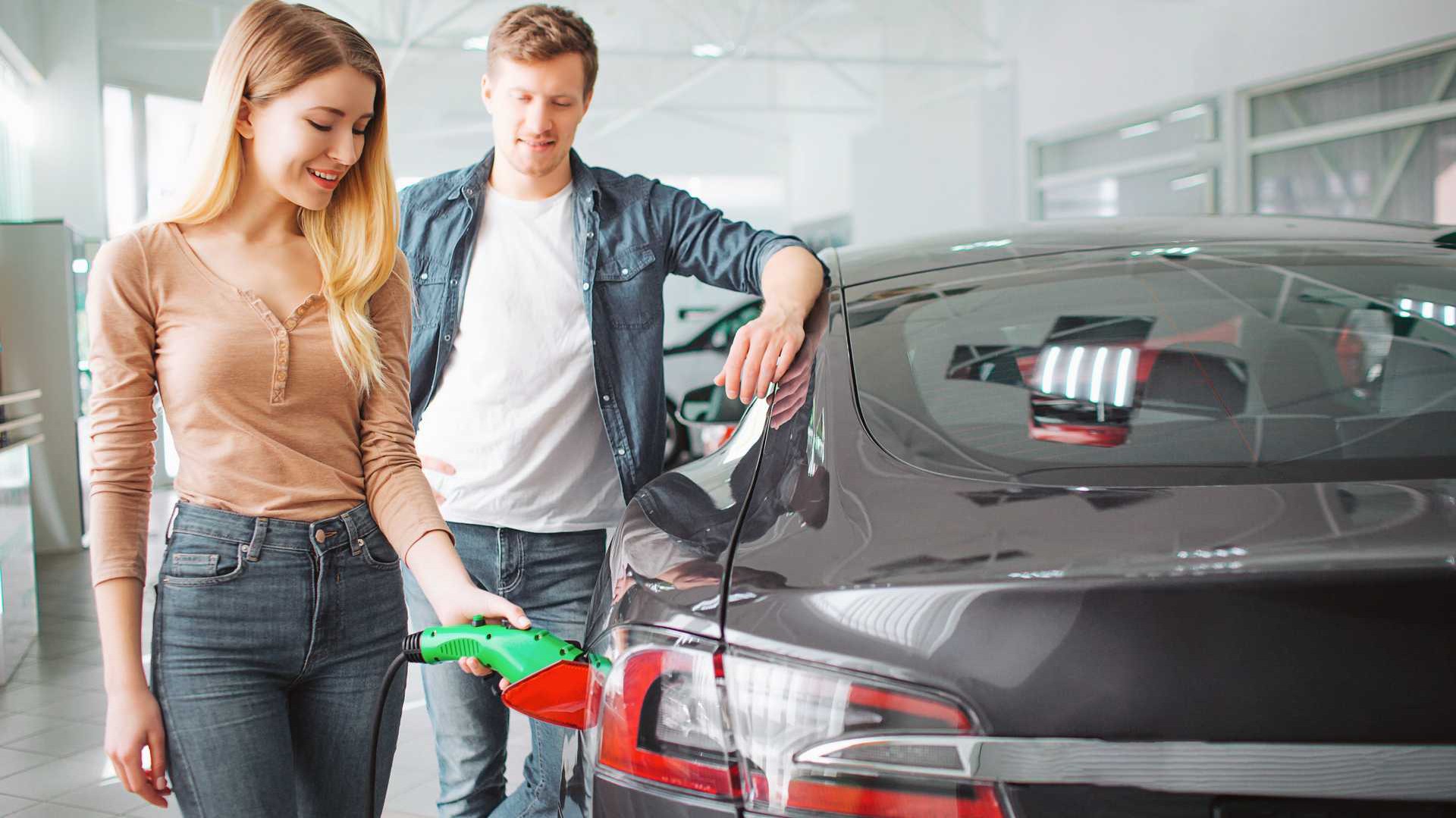 Τα Top 10 ηλεκτρικά αυτοκίνητα που αγοράζουμε στην Ελλάδα