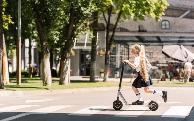 Δημοψήφισμα: Να απαγορευτούν τα ηλεκτρικά πατίνια ή όχι;