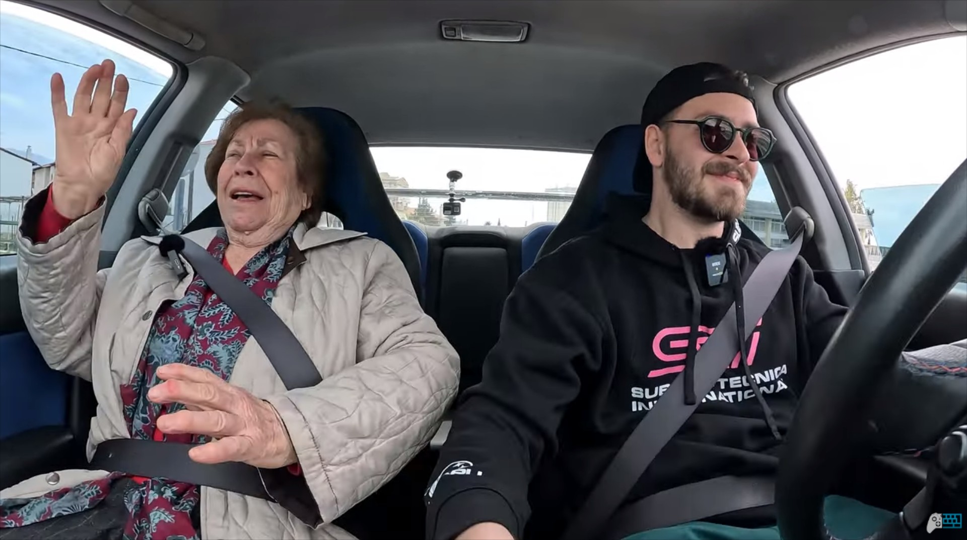 Ελληνίδα γιαγιά σε Subaru 600 ίππων: «Αχ, Παναγία μου!»... [video]