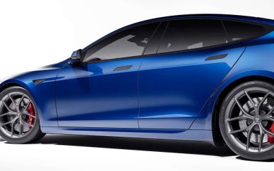 Νέο Tesla Model S για... πίστα, με τελική 320 km/h