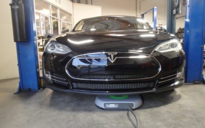 Tesla: Νέα επένδυση σε startup ασύρματης φόρτισης