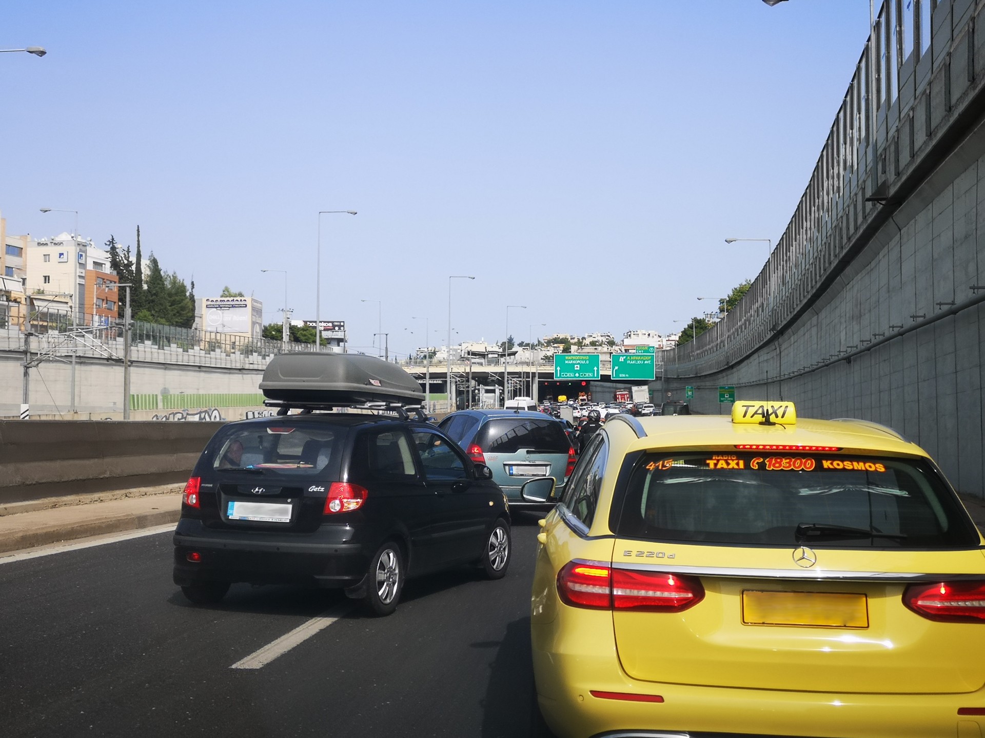 Ποιες εκλογές; Με δωρεάν διόδια, όλοι πήγαν... εκδρομή! [φωτό]