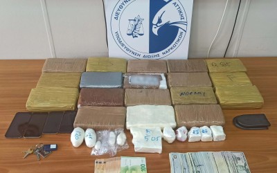 Video: Πάνω από 21 κιλά κοκαΐνη σε αυτοκίνητο στην Ελλάδα! – Πού ήταν κρυμμένα