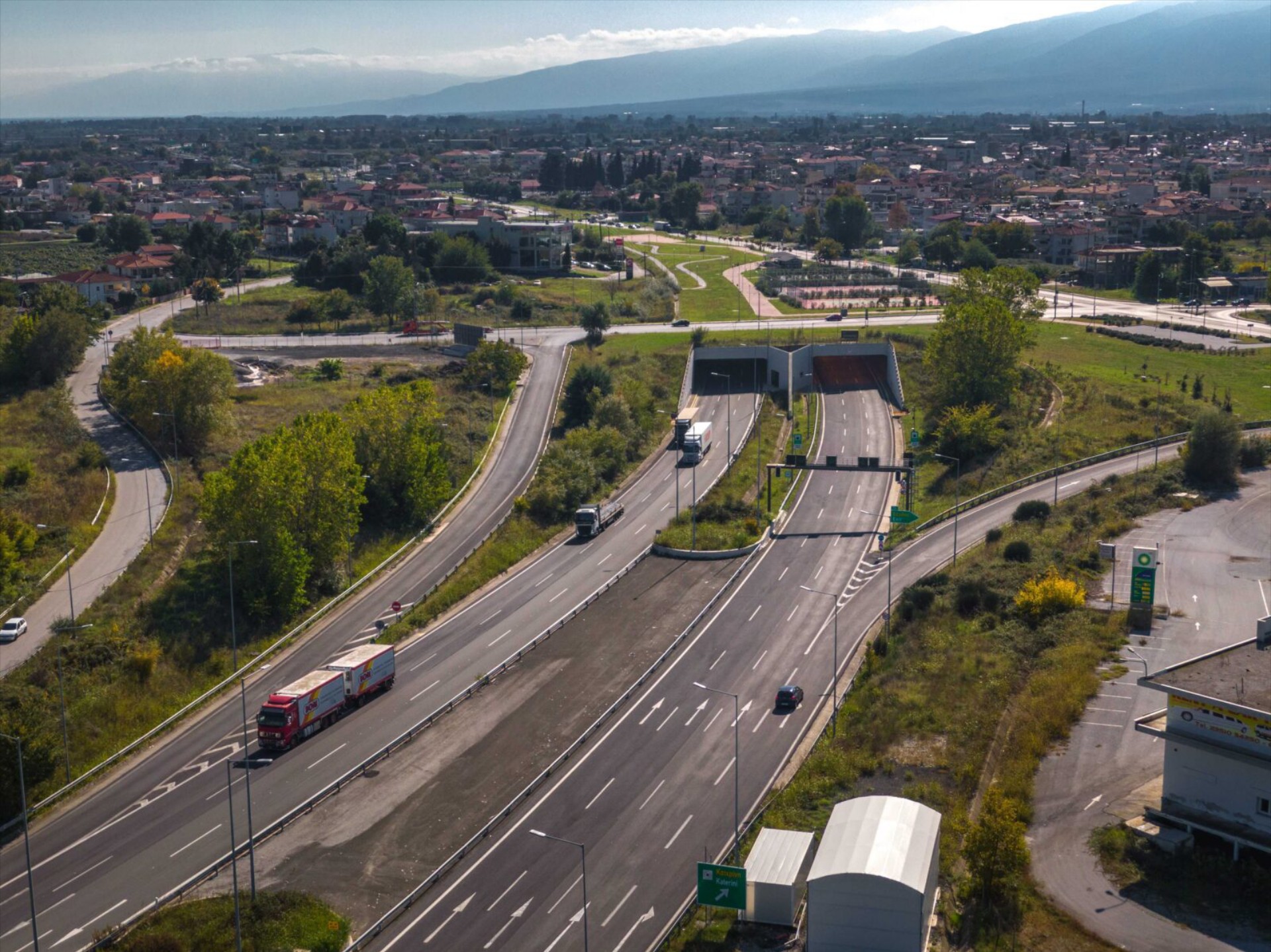 Διακόπηκε η κυκλοφορία στη Ν.Ε.Ο. από Κατερίνη μέχρι Λαμία