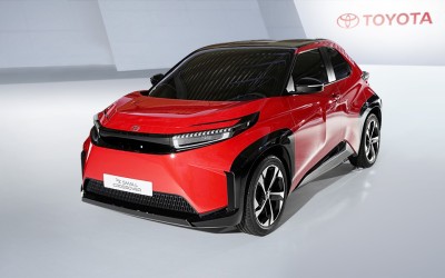 H Toyota ετοιμάζει φθηνό ηλεκτρικό μίνι SUV!