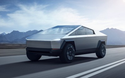 To πρώτo Tesla Cybertruck έπιασε σε δημοπρασία 8 φορές την κανονική τιμή του!