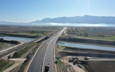 Πού βρίσκει τα χρήματα η Ελλάδα για τα οδικά έργα; Οι 7 πηγές 