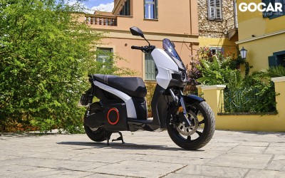 Φθηνότερα κι από το λεωφορείο - Πόσο κοστίζει το ρεύμα για το ηλεκτρικό μηχανάκι;
