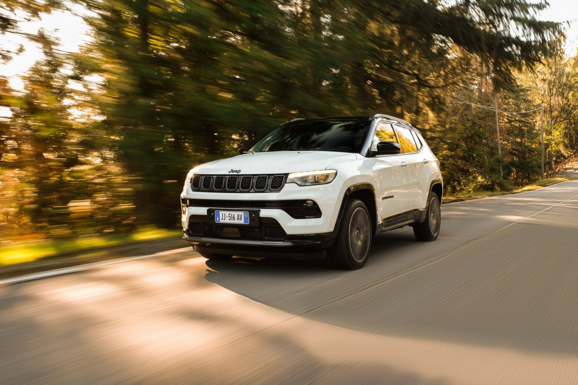 Jeep Compass: Νέες εκδόσεις στην Ελλάδα – Οι τιμές αναλυτικά 