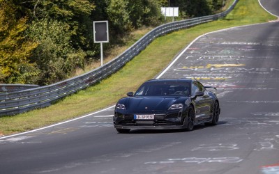 Έσπασε τα χρονόμετρα η νέα  Taycan - Το ταχύτερο ηλεκτρικό που έχει κατασκευάσει η Porsche! [video]