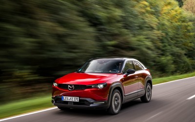 Το νέο Mazda που κάνει 85 km χωρίς να κάψει 1 ευρώ βενζίνης - Τιμές στην Ελλάδα