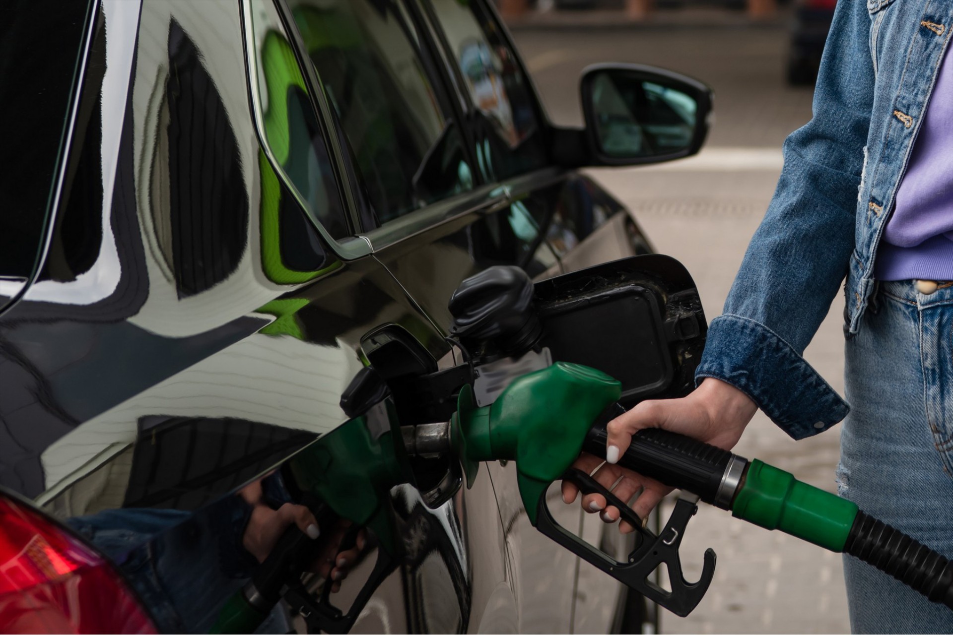 Γυναίκα έβαλε 510 φορές τζάμπα βενζίνη – Πώς ξεγέλασε το σύστημα;