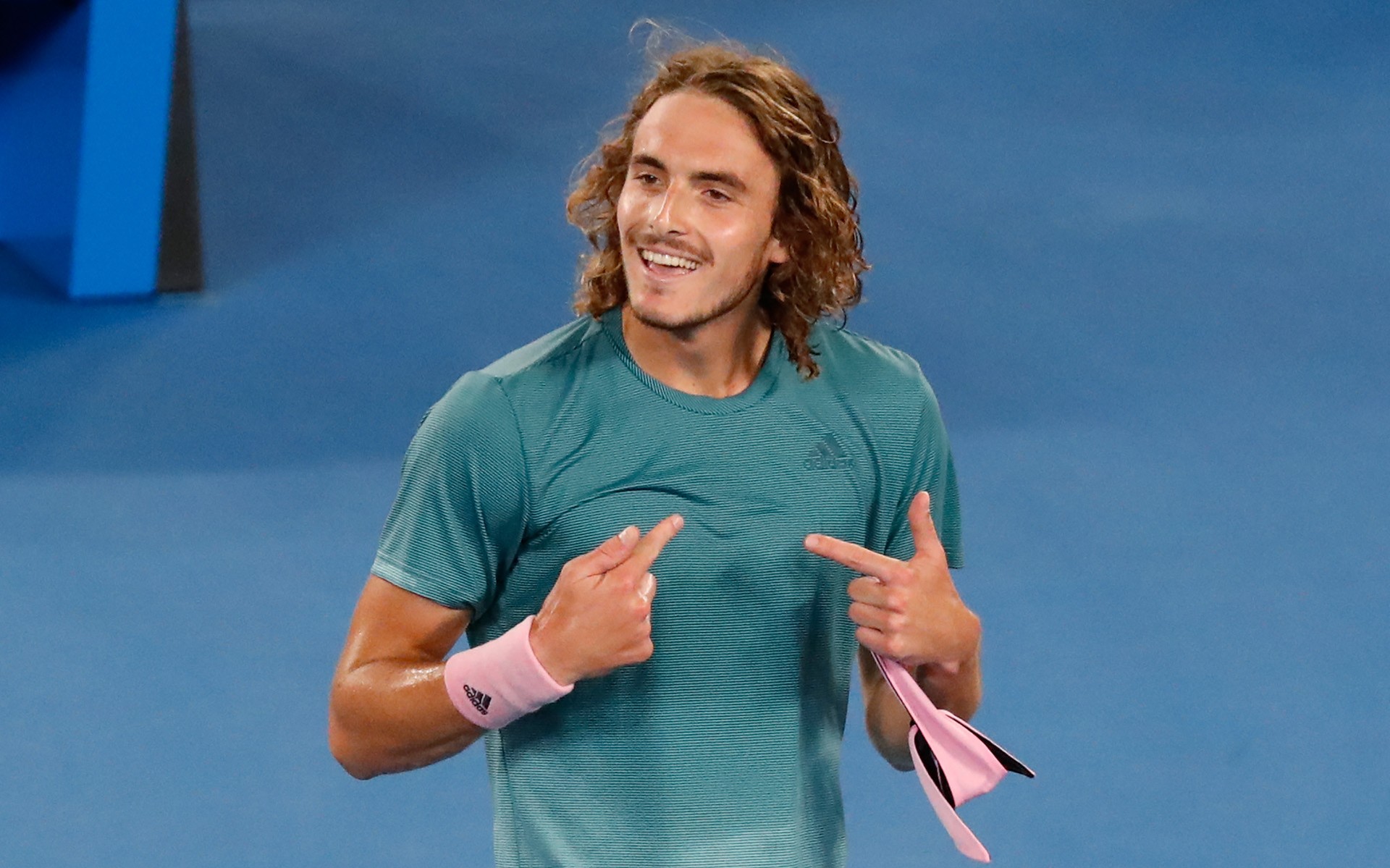 Το νέο αυτοκίνητο του Τσιτσιπά – Κοστίζει σχεδόν 200.000 ευρώ