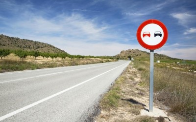 Η πινακίδα που μπερδεύει τους οδηγούς στην Ελλάδα- Έχει πρόστιμο 80 ευρώ