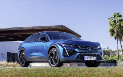 Στην Ελλάδα το νέο υβριδικό Peugeot 408 με τα μηδενικά Τέλη – Τιμή