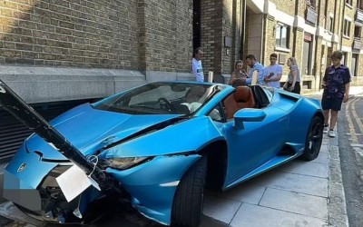 Νοίκιασε Lamborghini, τη διέλυσε και έφυγε τρέχοντας [video] 