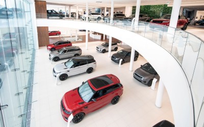 Πρόστιμα ύψους 10.000 σε έμπορο αυτοκινήτων - Δείτε πως κορόιδευε τους πελάτες