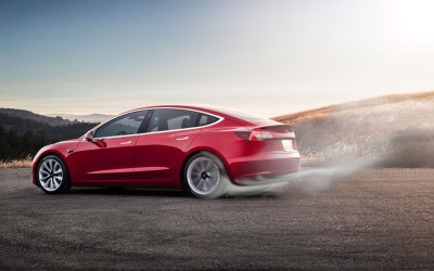 Οδηγός Tesla έκανε 232.000 km σε 6 χρόνια – Πόσα λεφτά ξόδεψε; Πόσα θα πλήρωνε στην Ελλάδα;