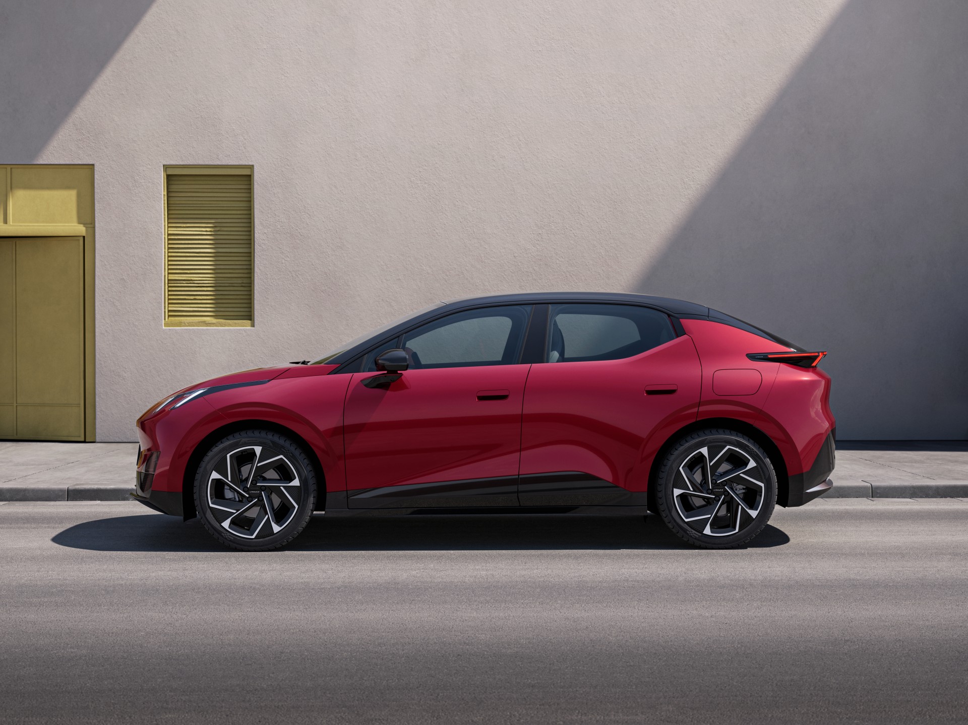 Ήρθε Ελλάδα το νέο Lynk & Co 02 - Κάτω από 27.000 ευρώ η τιμή του