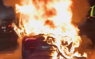 Κάηκε ολοσχερώς Lamborghini Revuelto – Έφταιγε η aftermarket εξάτμιση ή το υβριδικό σύστημα; [video] 