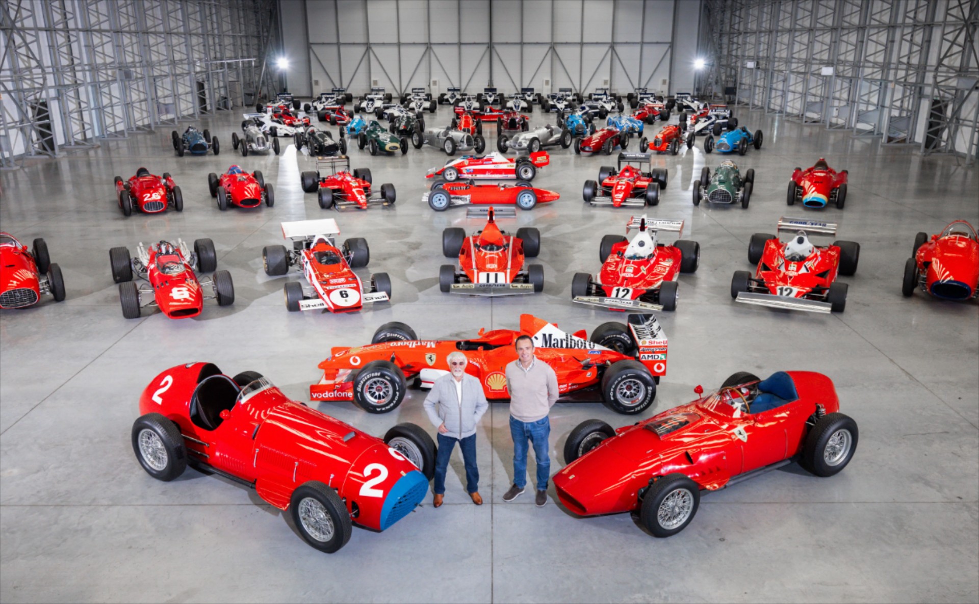 Ο Ecclestone πουλάει 69 αυτοκίνητα αξίας 500.000.000 λιρών!