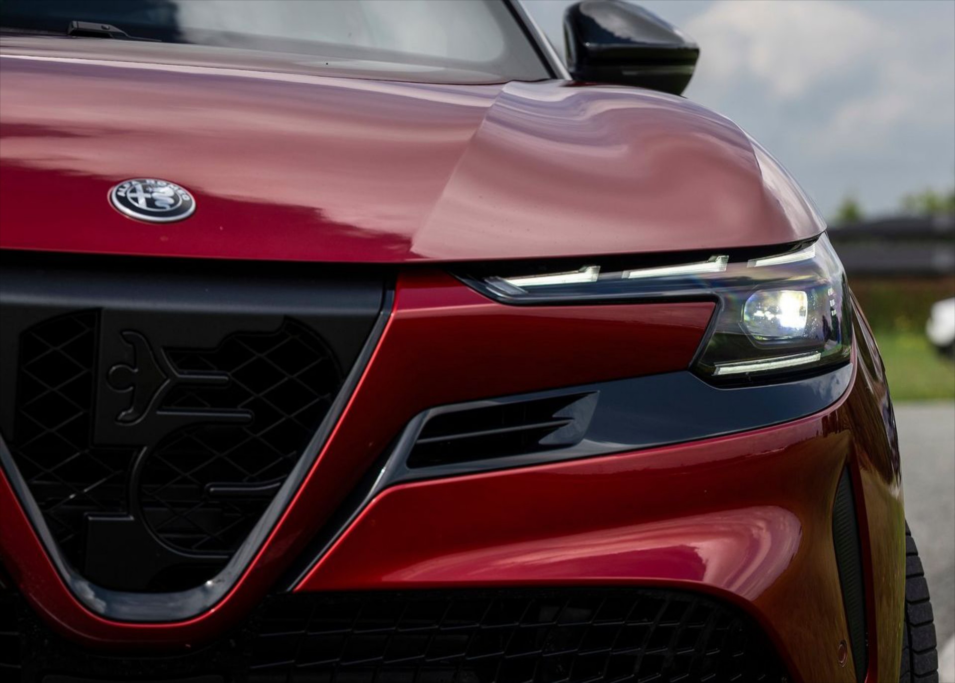 Η πιο όμορφη Alfa Romeo πωλείται με 313 ευρώ το μήνα – Και 4 χρόνια εγγύηση