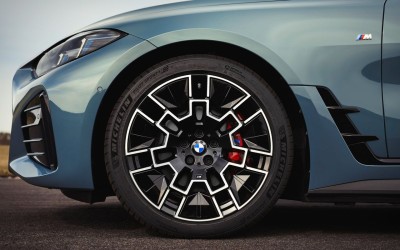 Η ιστορική επιτυχία της BMW – Το ηλεκτρικό αυτοκίνητο που έφτασε στην κορυφή