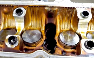 Άνοιξαν κινητήρα Toyota μετά από 640.000 km - Δες σε τι κατάσταση είναι! [video]