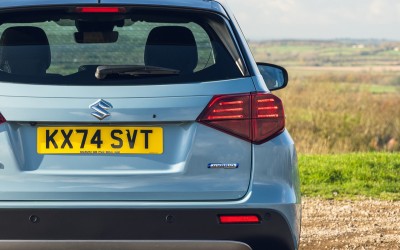 Το υβριδικό SUV που σπάει ταμεία στην Ελλάδα - Η Suzuki το πουλάει από 20.580 ευρώ