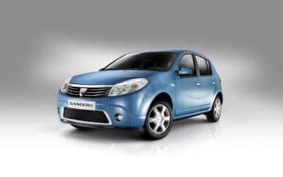 Dacia δοκιμάζει πωλήσεις μέσω facebook