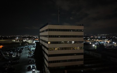 Έσβησαν όλα τα φώτα σε μεγάλη εταιρεία στην Ελλάδα – Τι συνέβη; [video] 