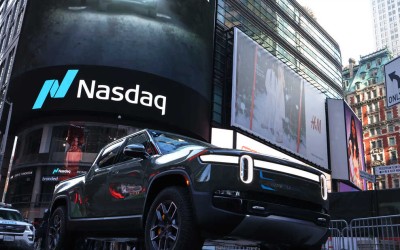 H κόντρα του αιώνα: Bezos εναντίον Musk – Η Amazon ετοιμάζει ηλεκτρικό 25.000 δολαρίων