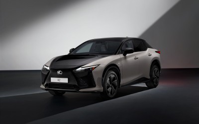 Πότε έρχεται το νέο Lexus RZ - Τι πρέπει να ξέρετε για το τιμόνι