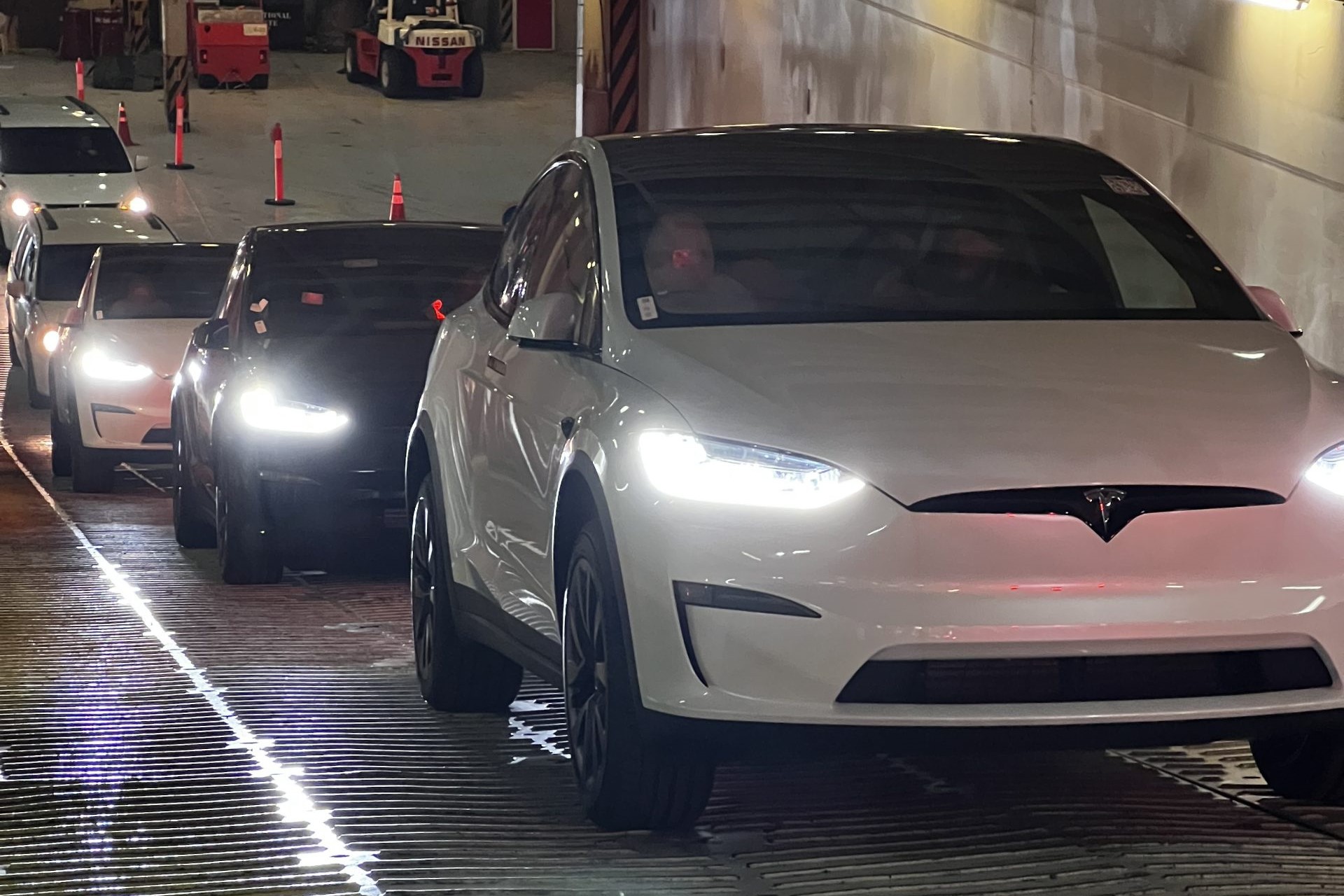 Το μεγάλο σφάλμα της Tesla – Τι λάθος έκανε σε 4 εκατ. αυτοκίνητα  