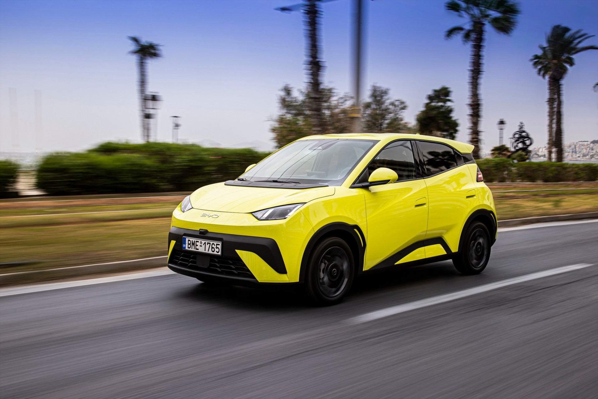 Η BYD έφερε στην Ελλάδα το αυτοκίνητο των 20.790 ευρώ – Είναι το Dolphin Surf