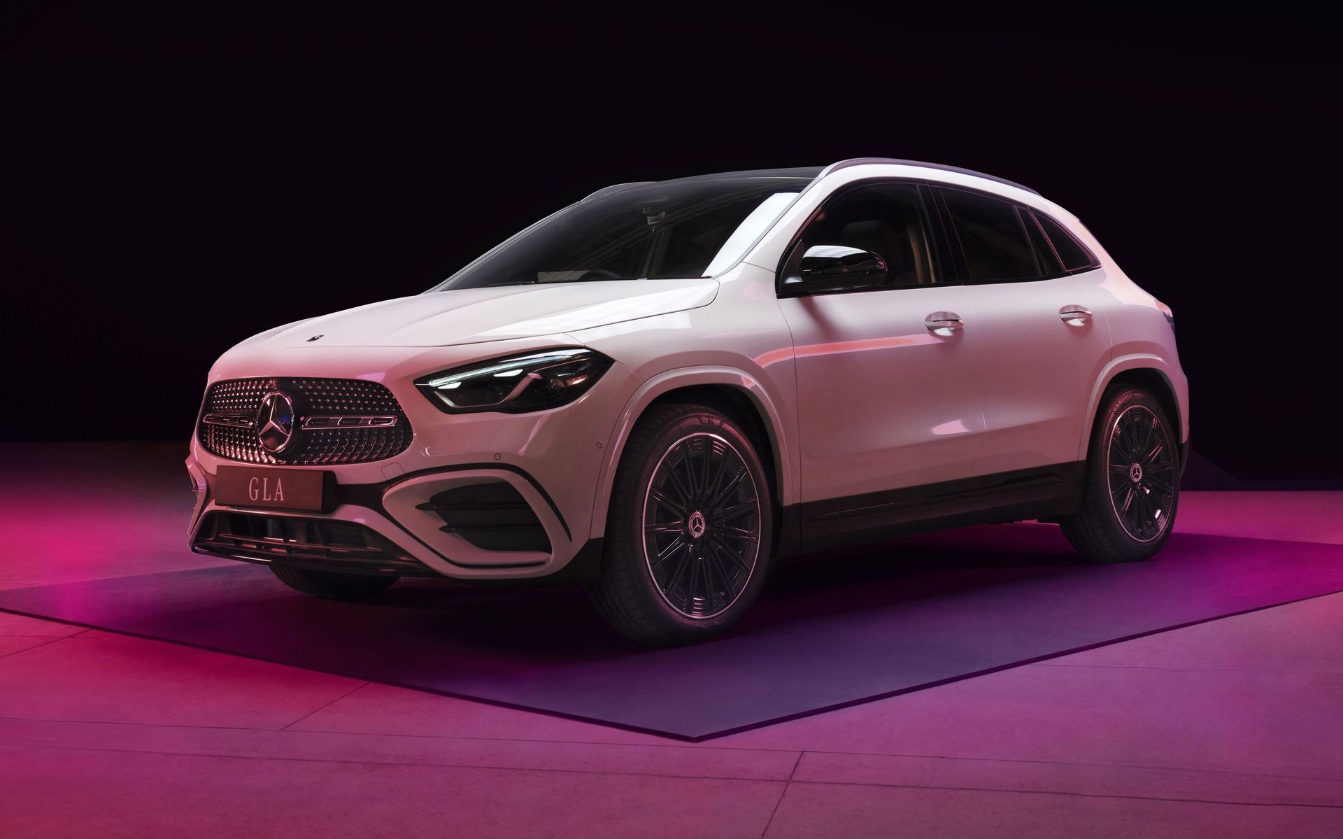 Αυτό είναι το καλύτερο compact SUV της Mercedes - Με όφελος τιμής 6.000 ευρώ