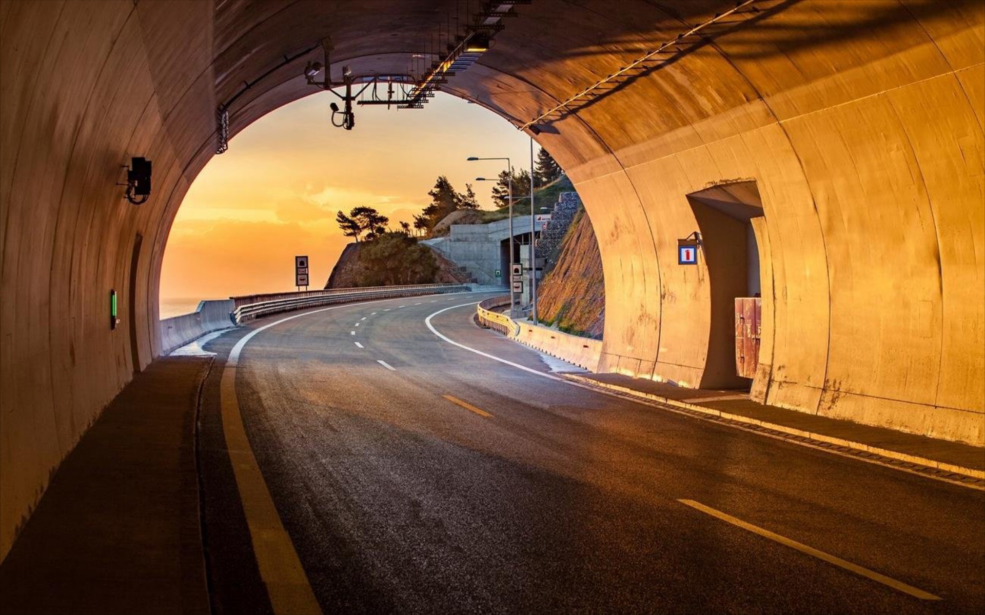 Κλείνουν 2 σήραγγες στην εθνική Αθηνών-Πατρών για 26 ημέρες