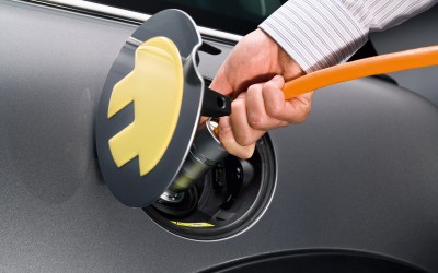 Ανεφοδιασμός ηλεκτρικών σε πρατήρια ΕΚΟ