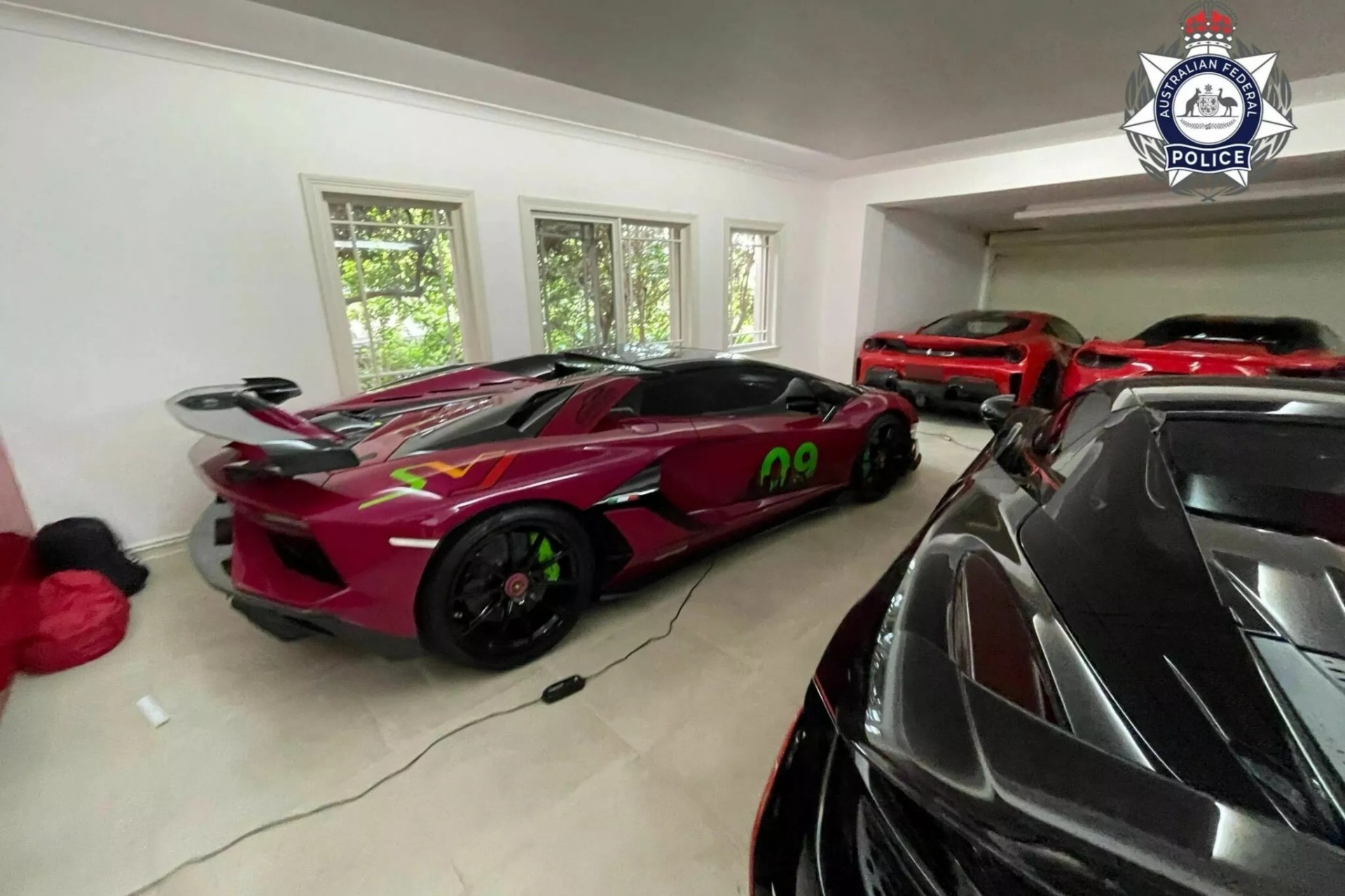 Φαρμακοποιός πήρε επιδοτήσεις για να αγοράσει Ferrari και Lamborghini