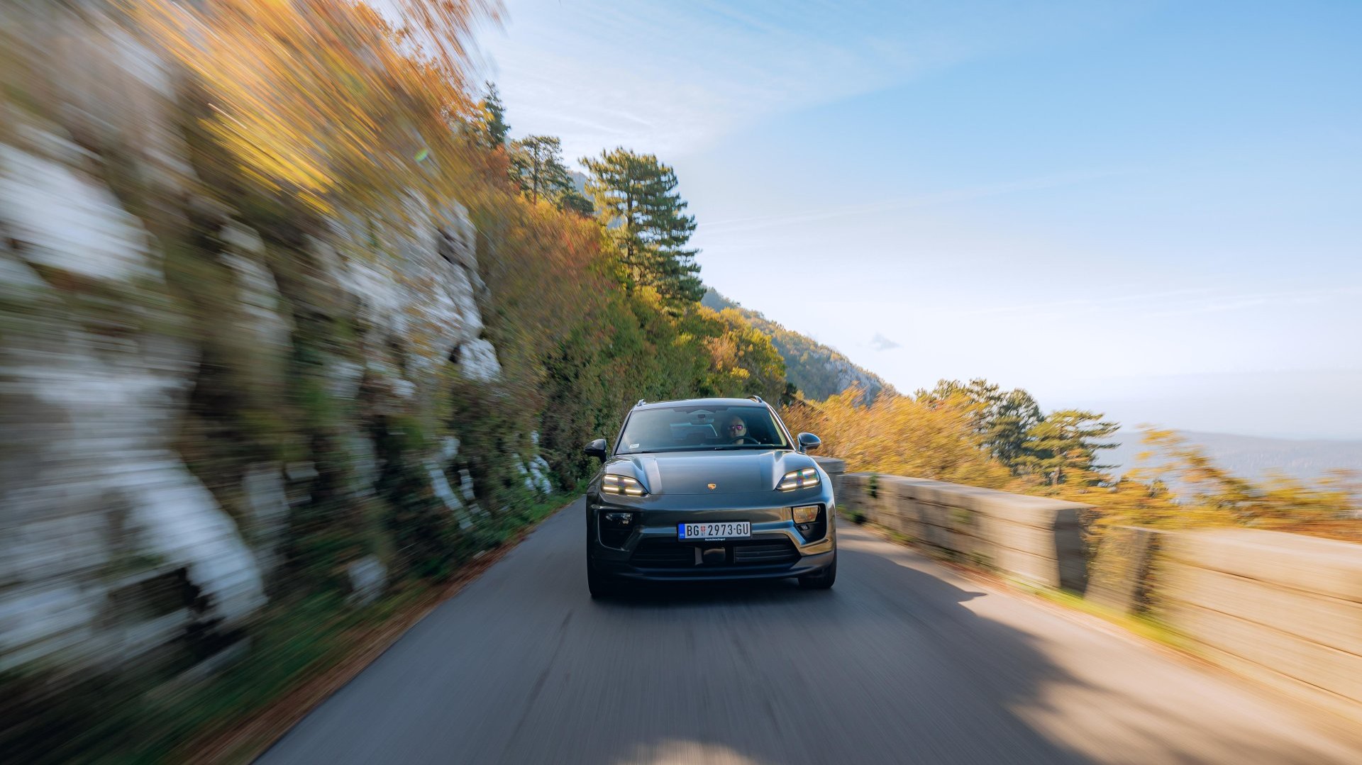 Θαύμα από την Porsche - Το ηλεκτρικό που έπιασε το μαγικό ποσοστό του 60%!