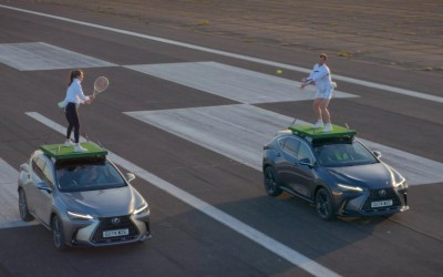 Τι έκανε η Lexus; Έδεσε τενίστες στην οροφή αυτοκινήτων που κινούνταν [video]